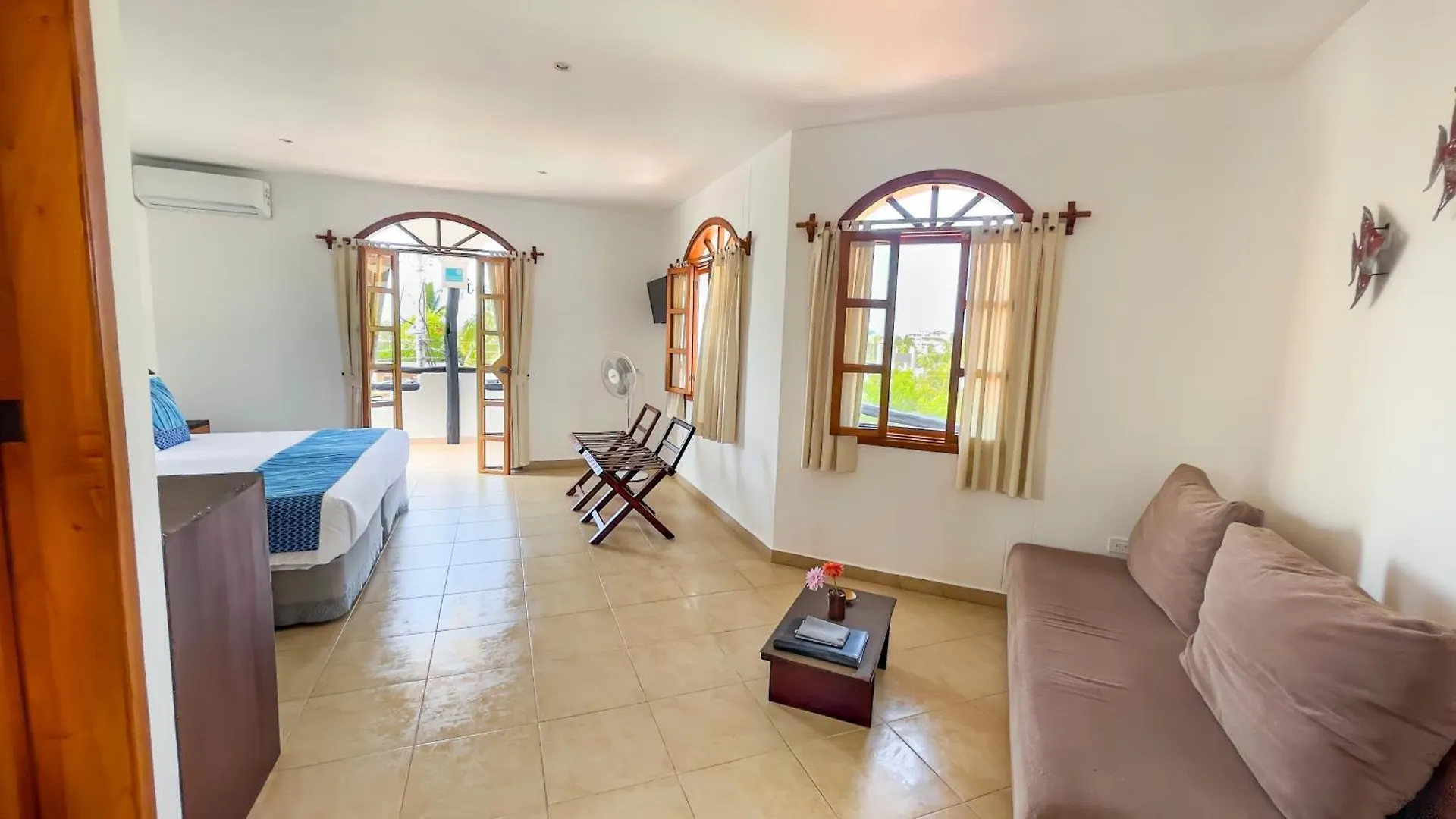 Hotel Galapagos Suites B&B Puerto Ayora