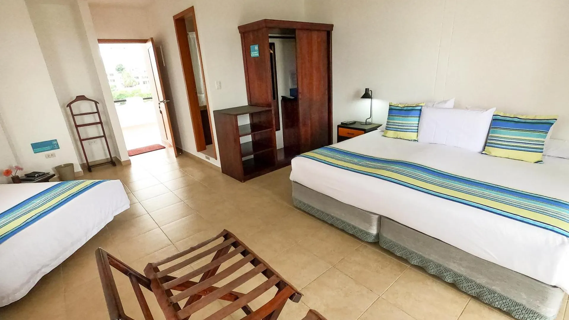 Hotel Galapagos Suites B&B Puerto Ayora